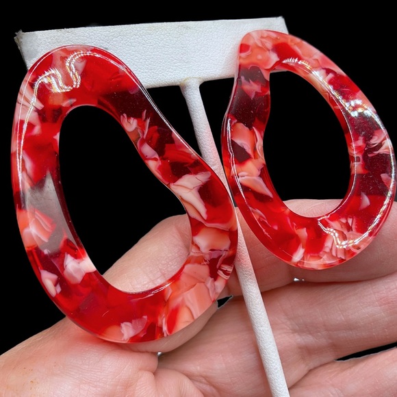 🔥6 Items for $20! Large Vintage Lucite Earrings - Picture 9 of 15